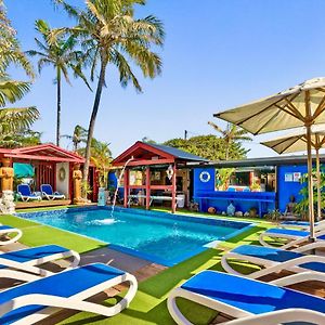 Premium Suite ensuite Pool View Men Only
